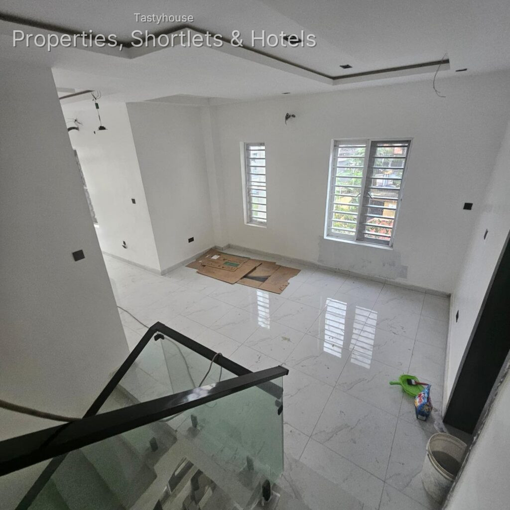 4-Bedroom Semi-Detached Luxury
