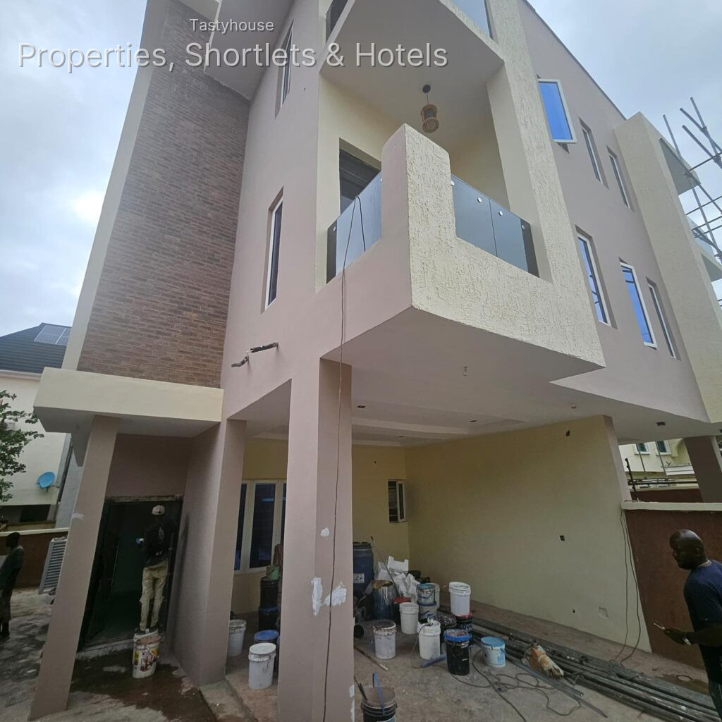 4-Bedroom Semi-Detached Luxury