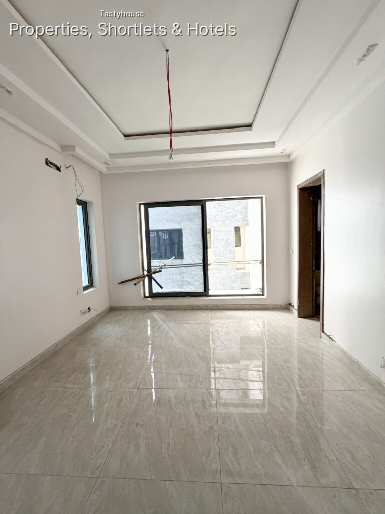 3 Bedroom Apartment with bq