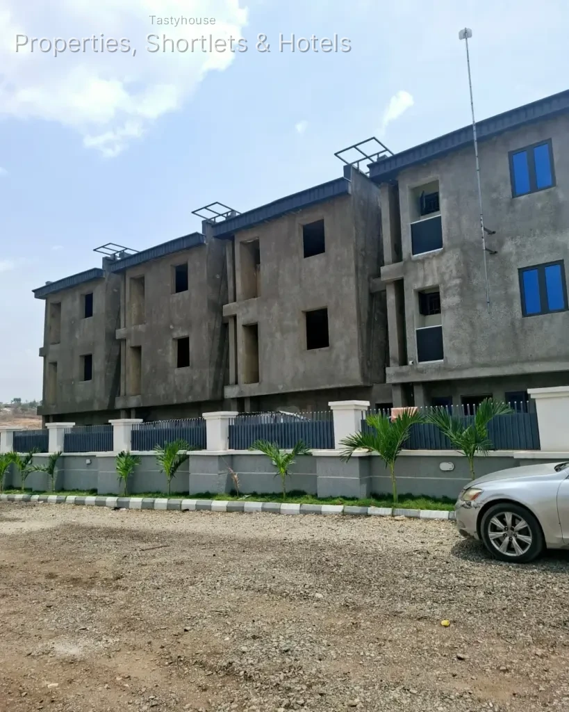 4 BEDROOM TERRACE