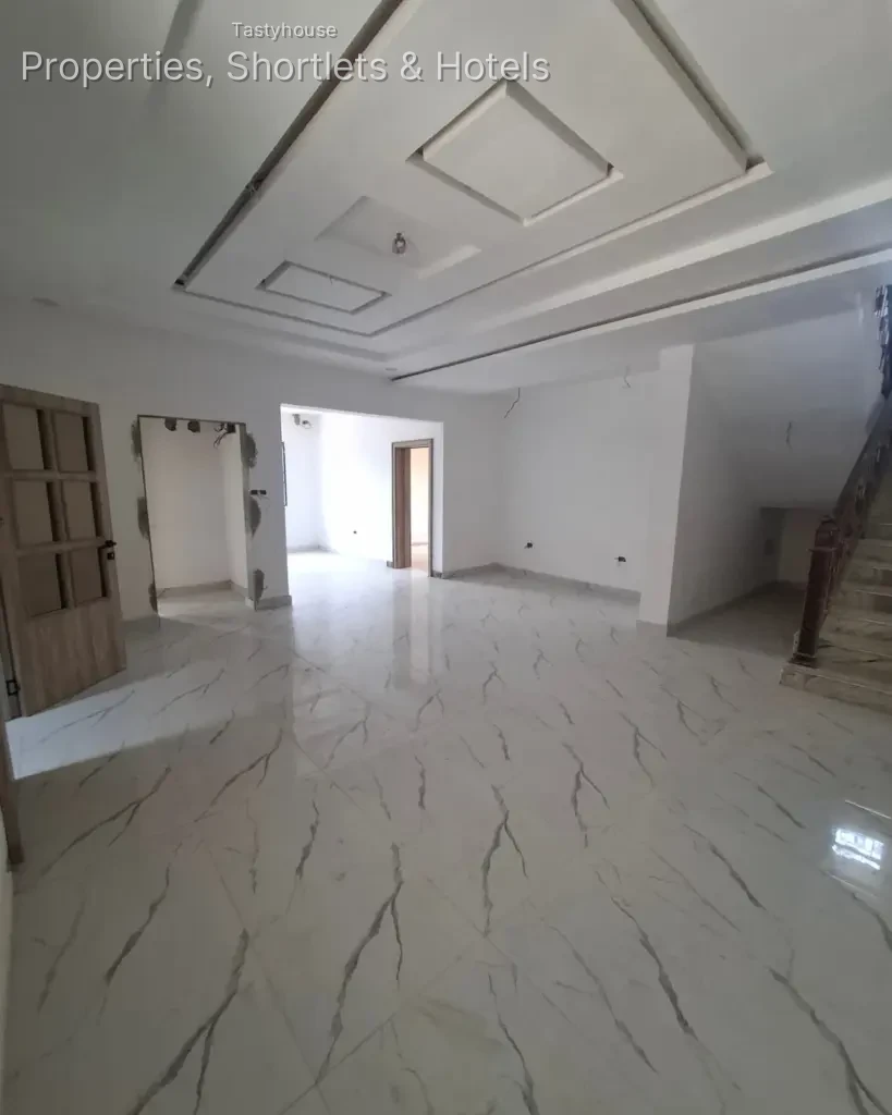 4 BEDROOM TERRACE