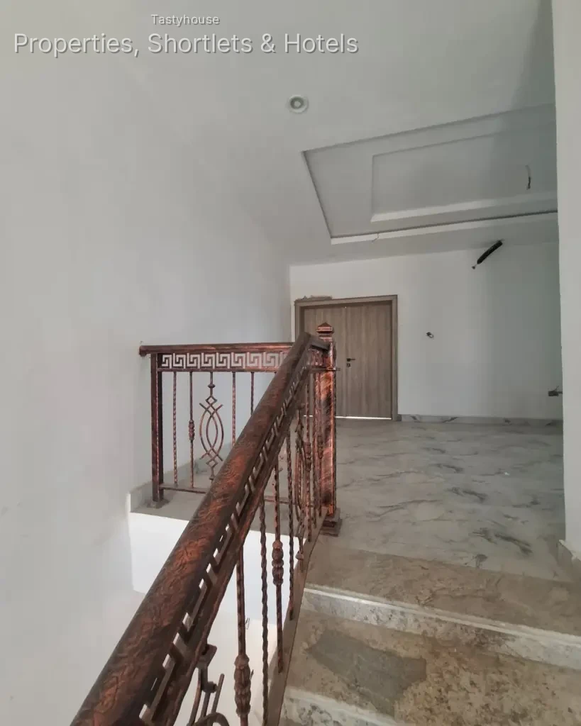 4 BEDROOM TERRACE