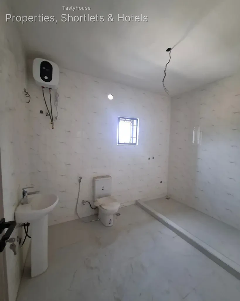 4 BEDROOM TERRACE