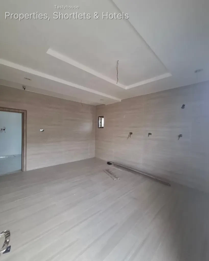 4 BEDROOM TERRACE