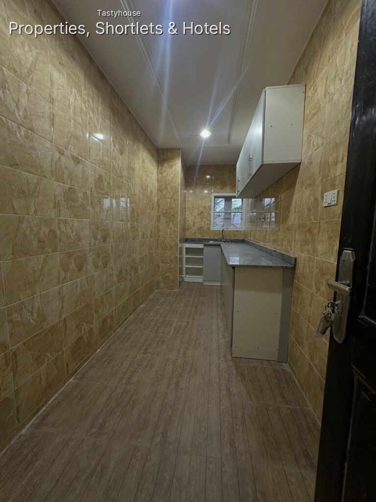 10 Units of Apartments /Flat