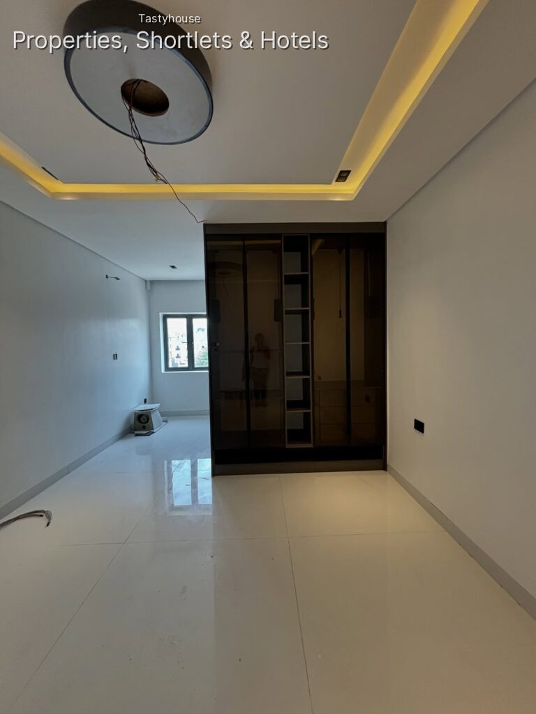 3-Bedroom apartment with BQ