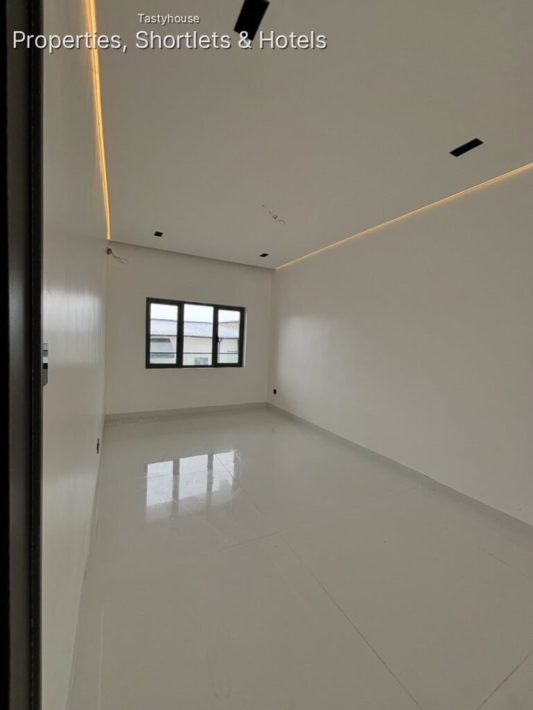 3-Bedroom apartment with BQ