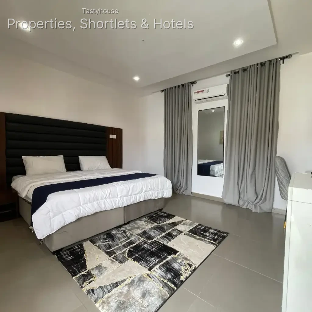 Victoria Waterfront Hotel & Amp Resort