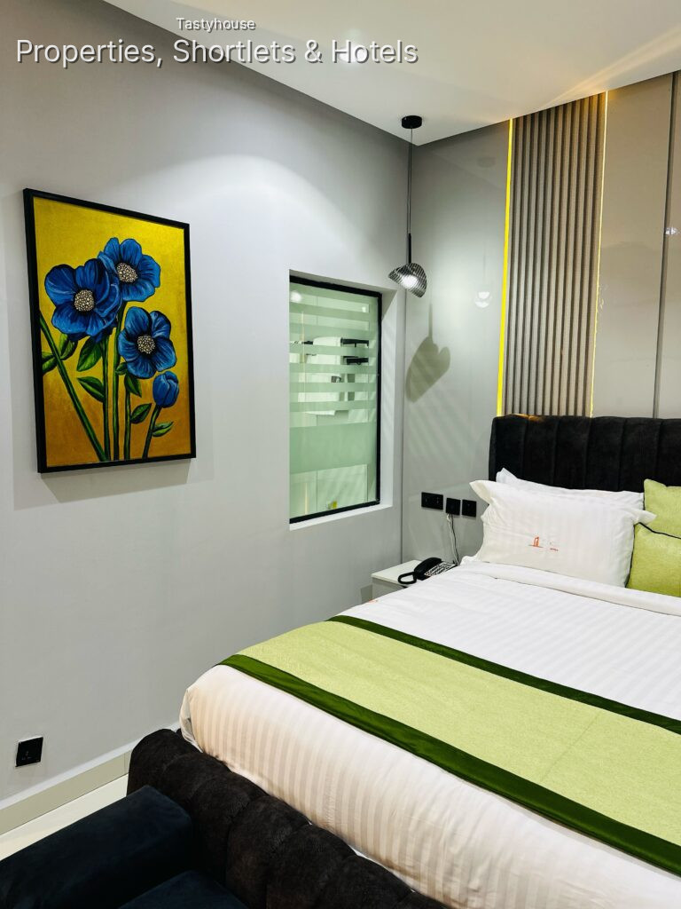 Ellipse Hotels