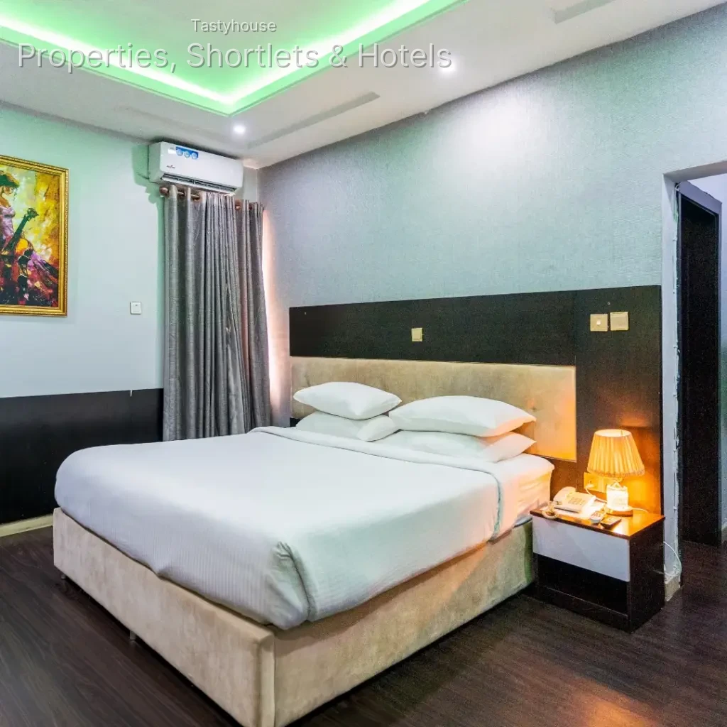 Londonian Hotel and Suites