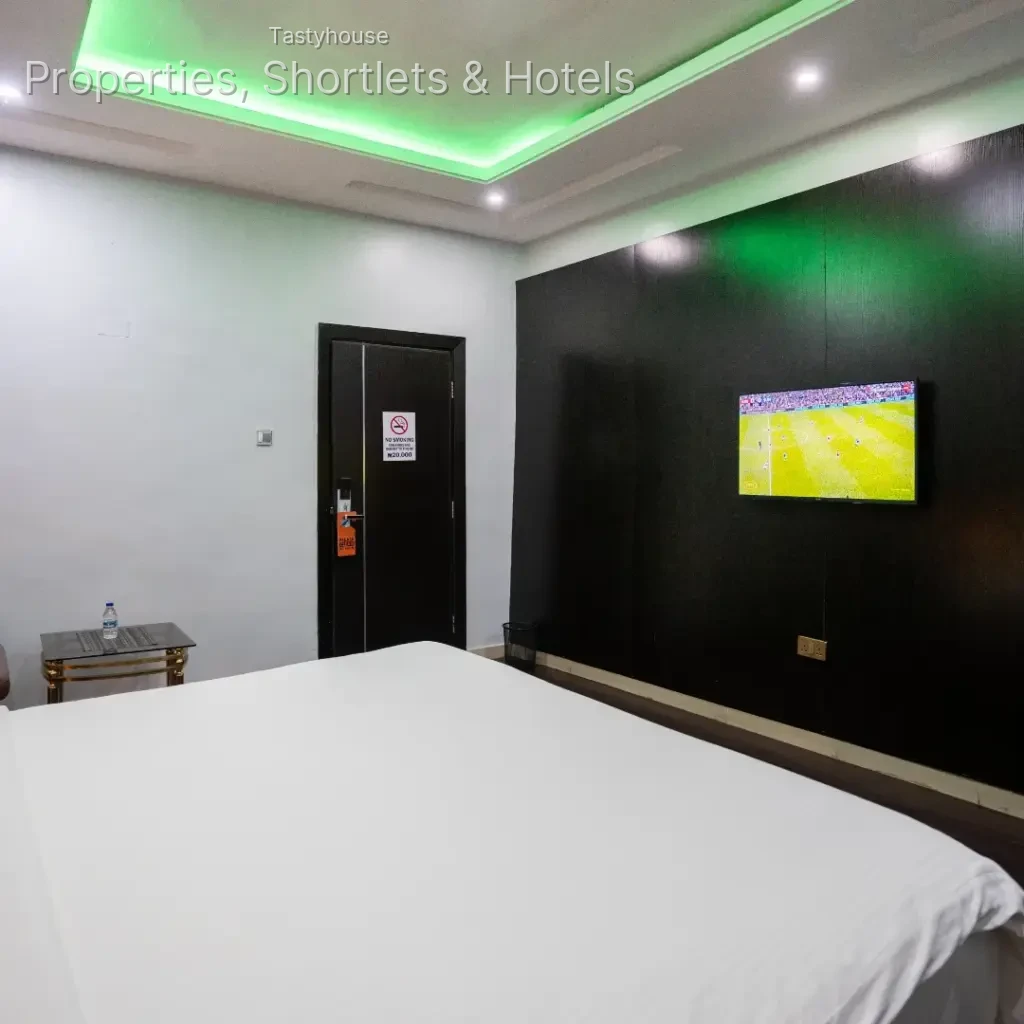 Londonian Hotel and Suites