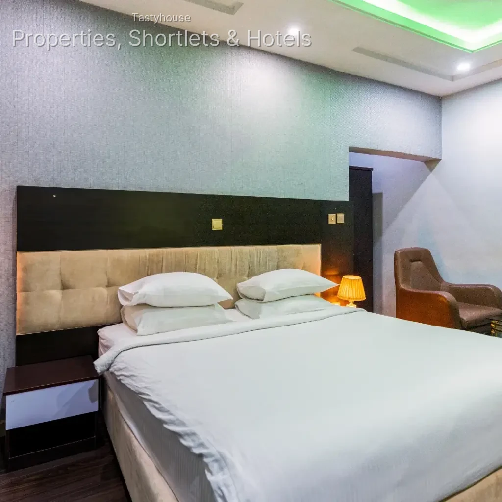 Londonian Hotel and Suites