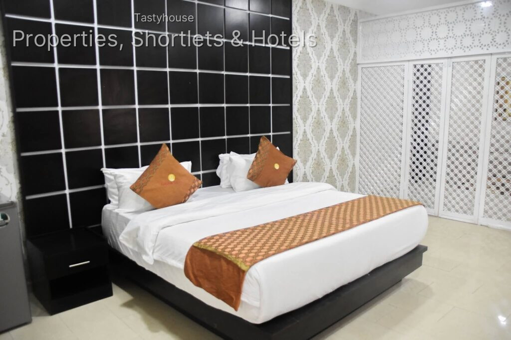 Galpin Suites