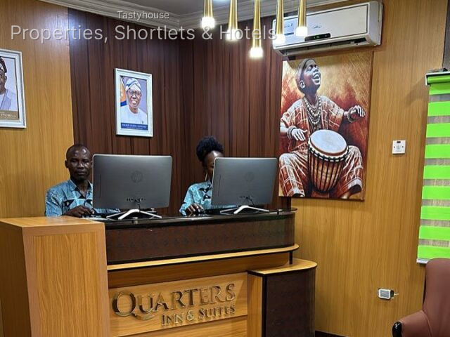 Quarters Inn