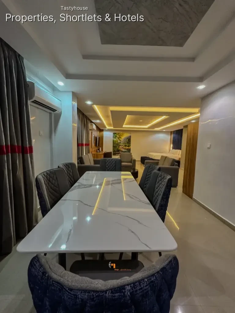 Elomaz Hotels