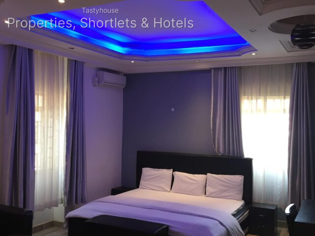 House X Hotel