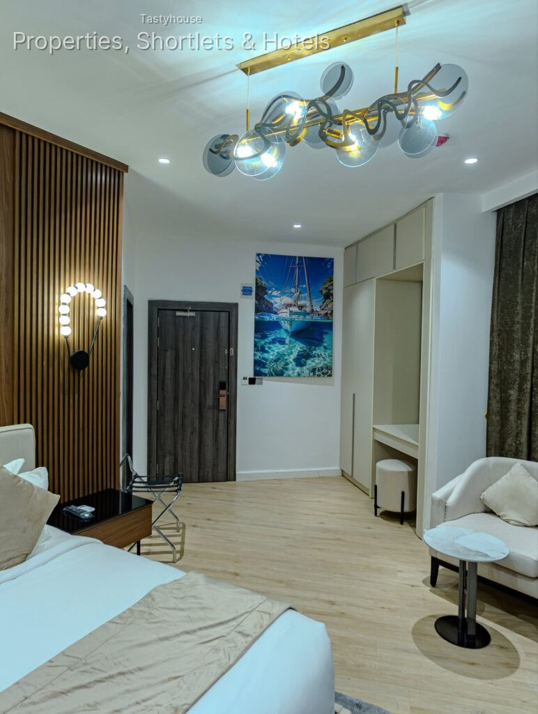Atlantis Hotel