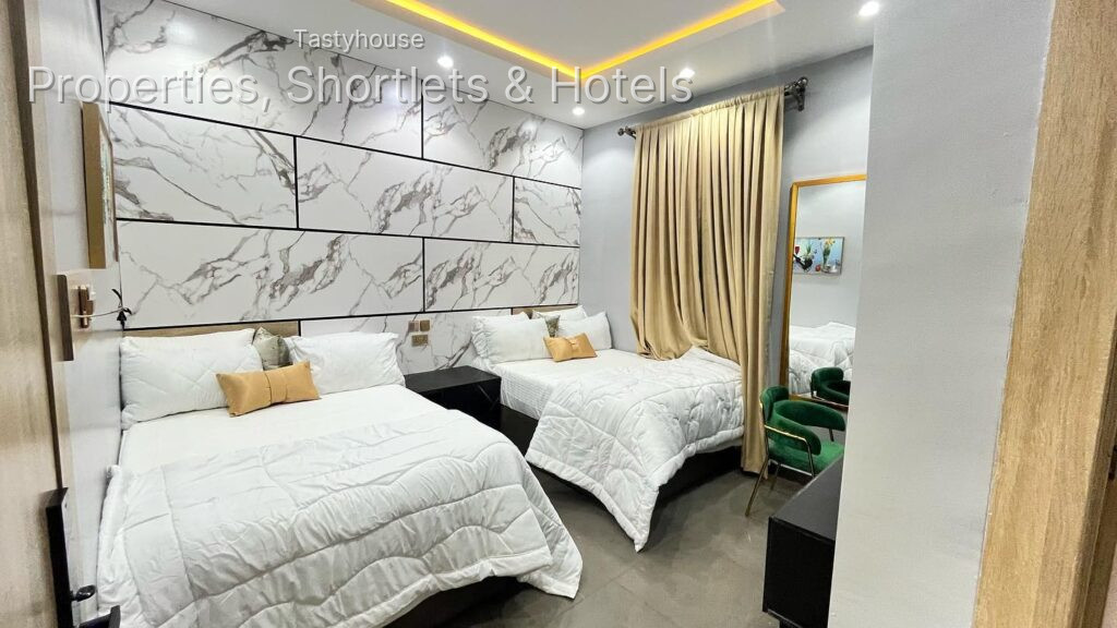 Mohit Hotel & Suites