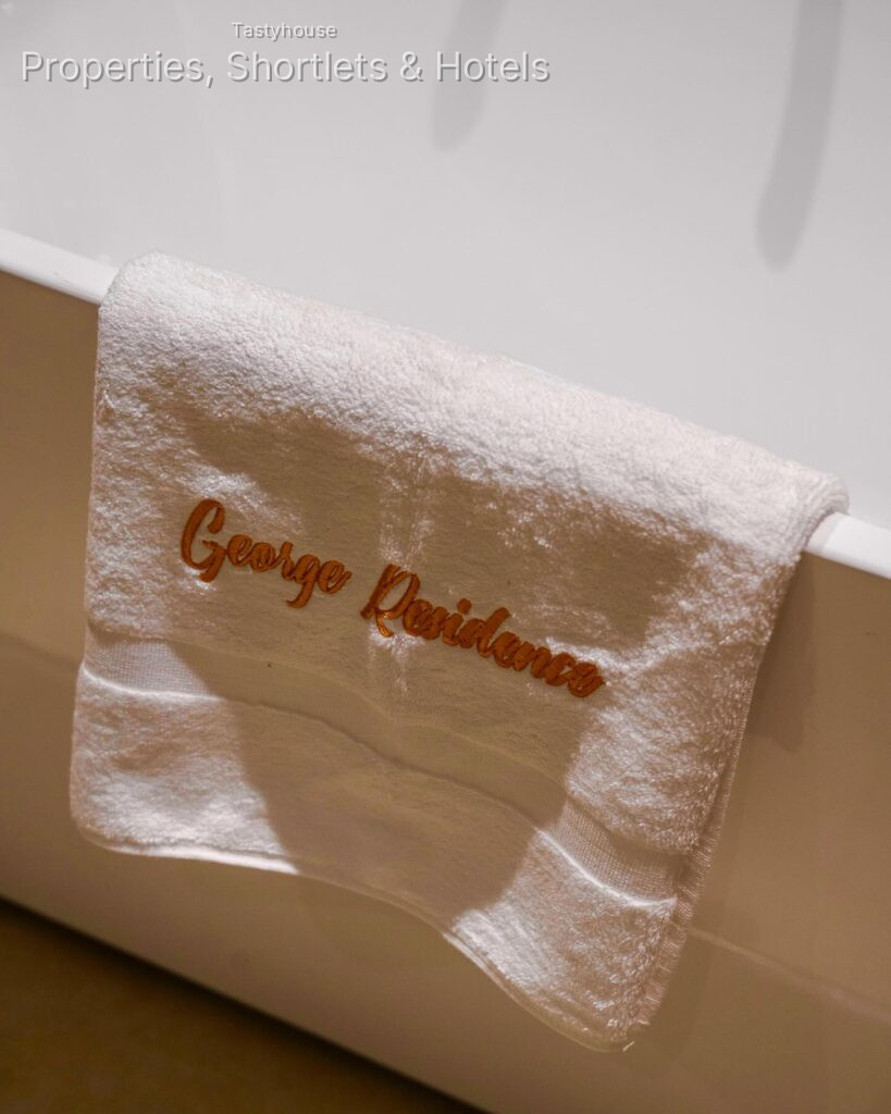 George Residence Hotel
