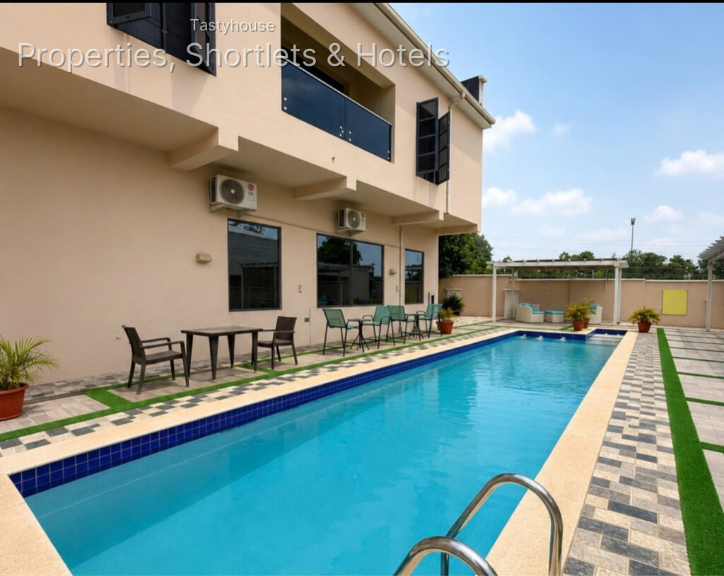 Hera Hotel