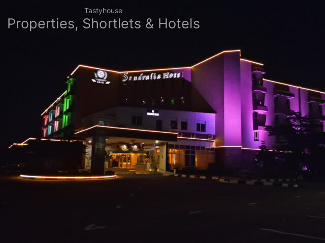 Sandralia Hotel