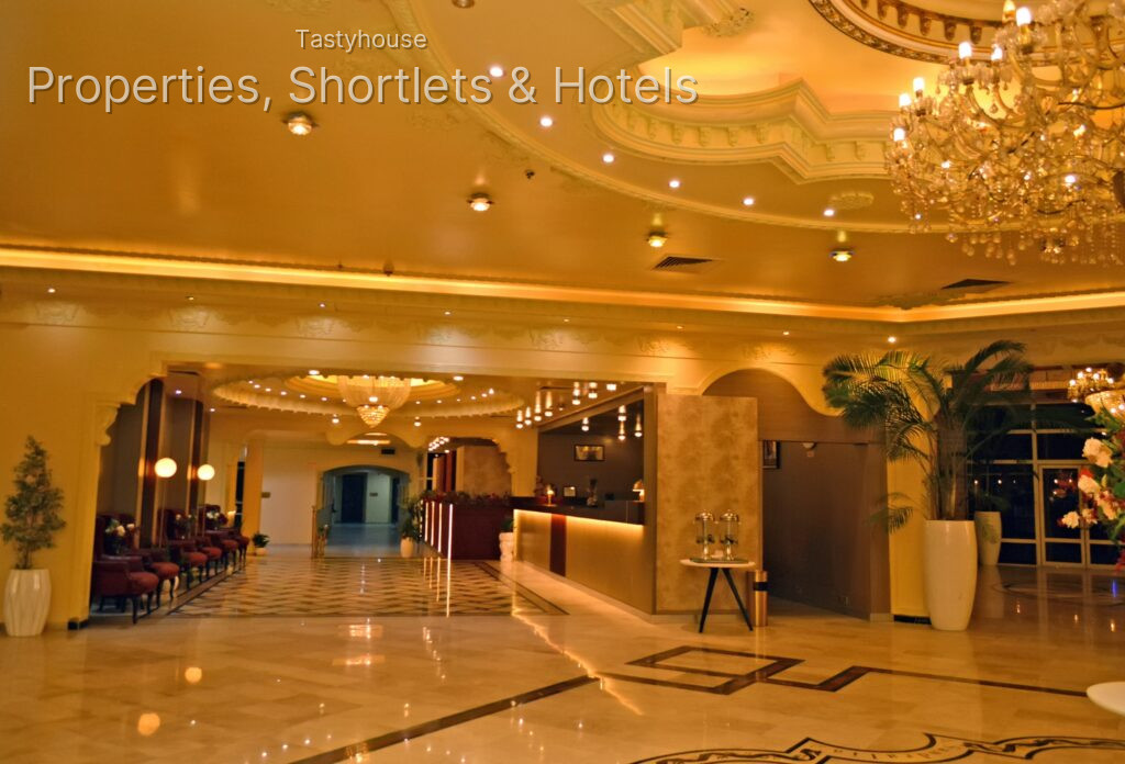 Sandralia Hotel