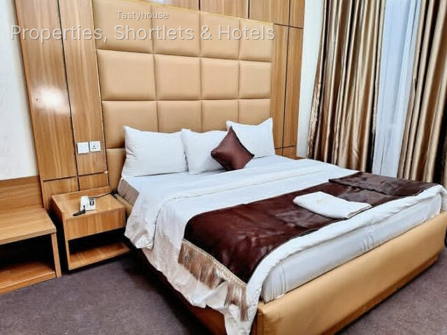 Luxxe Suites By Almond