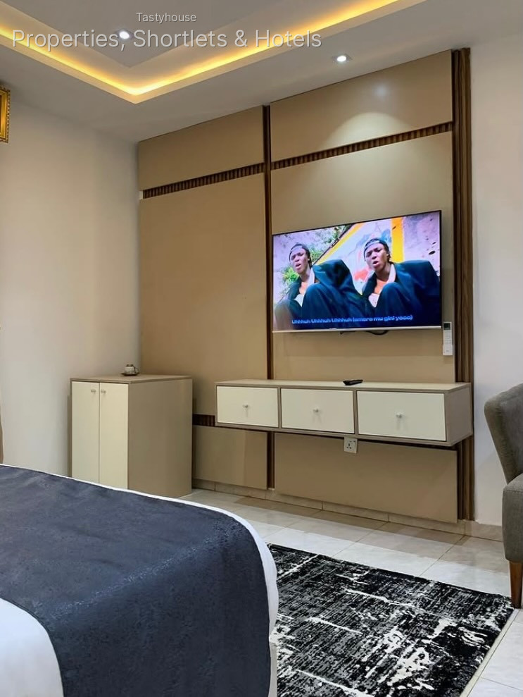Executive Deluxe Hotel