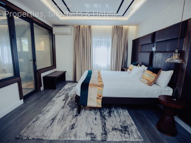 Four Palms Residence