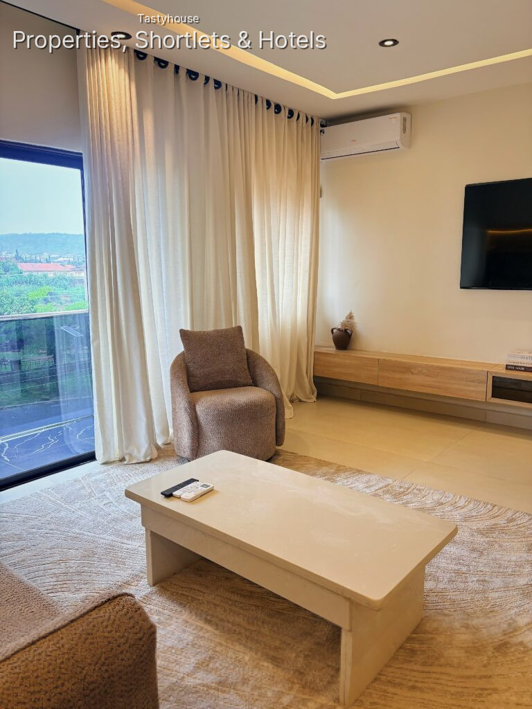Cozycove Residence