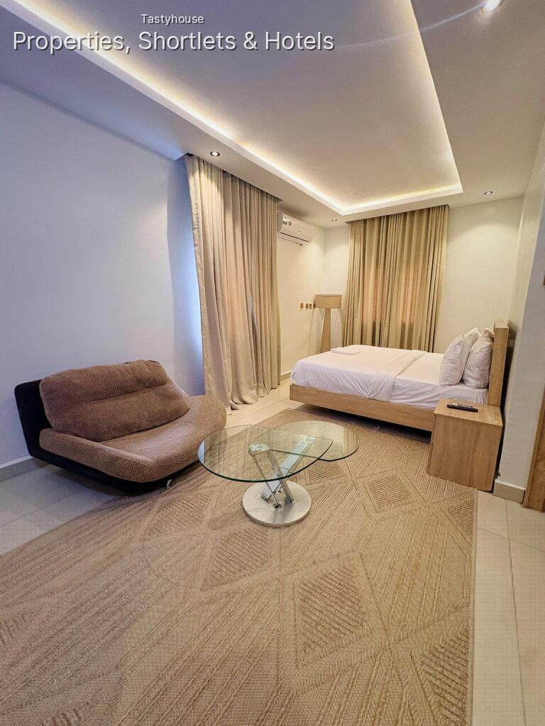 Cozycove Residence