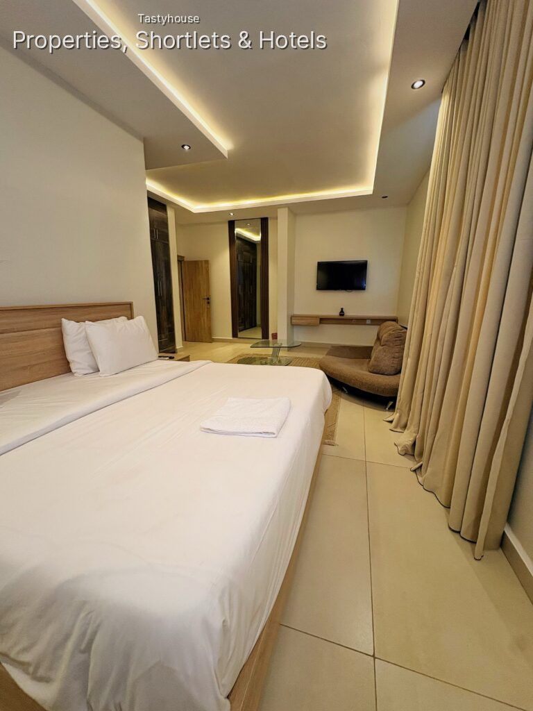 Cozycove Residence