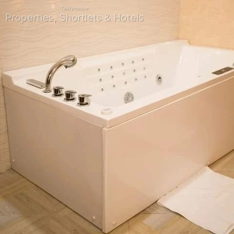 Edanddre Luxuria Hotel