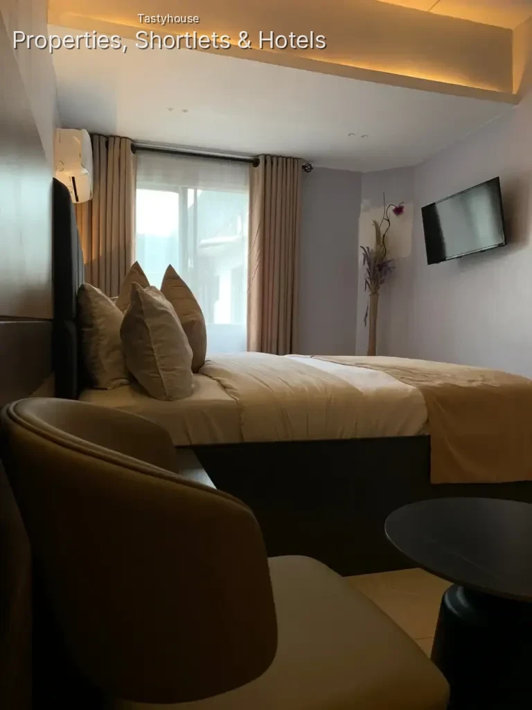 Davies Hotel