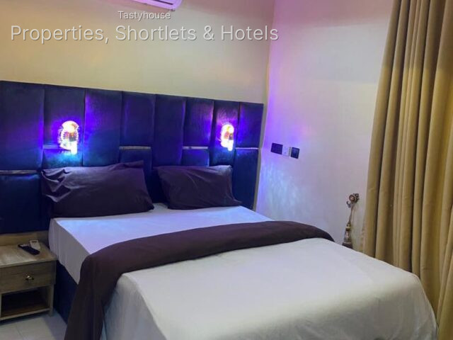 Chase Hotel & Lounge
