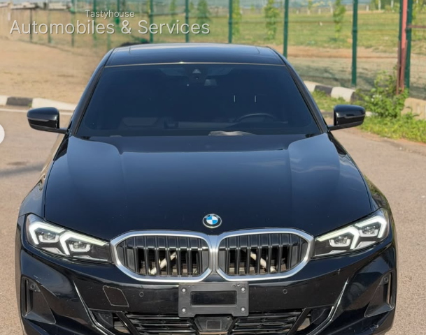 2025 BMW 330i
