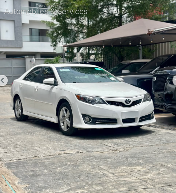 2013 Toyota Camry SE