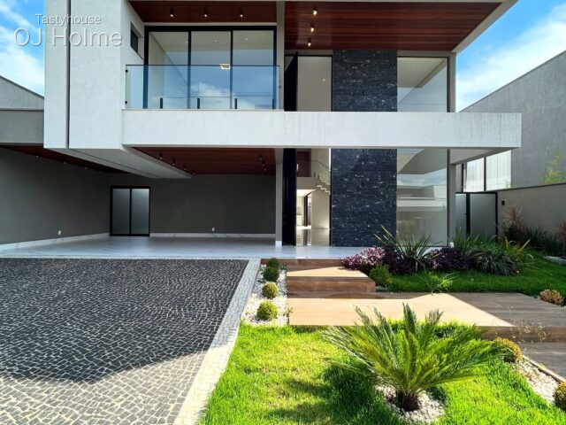 4 Bed Duplex