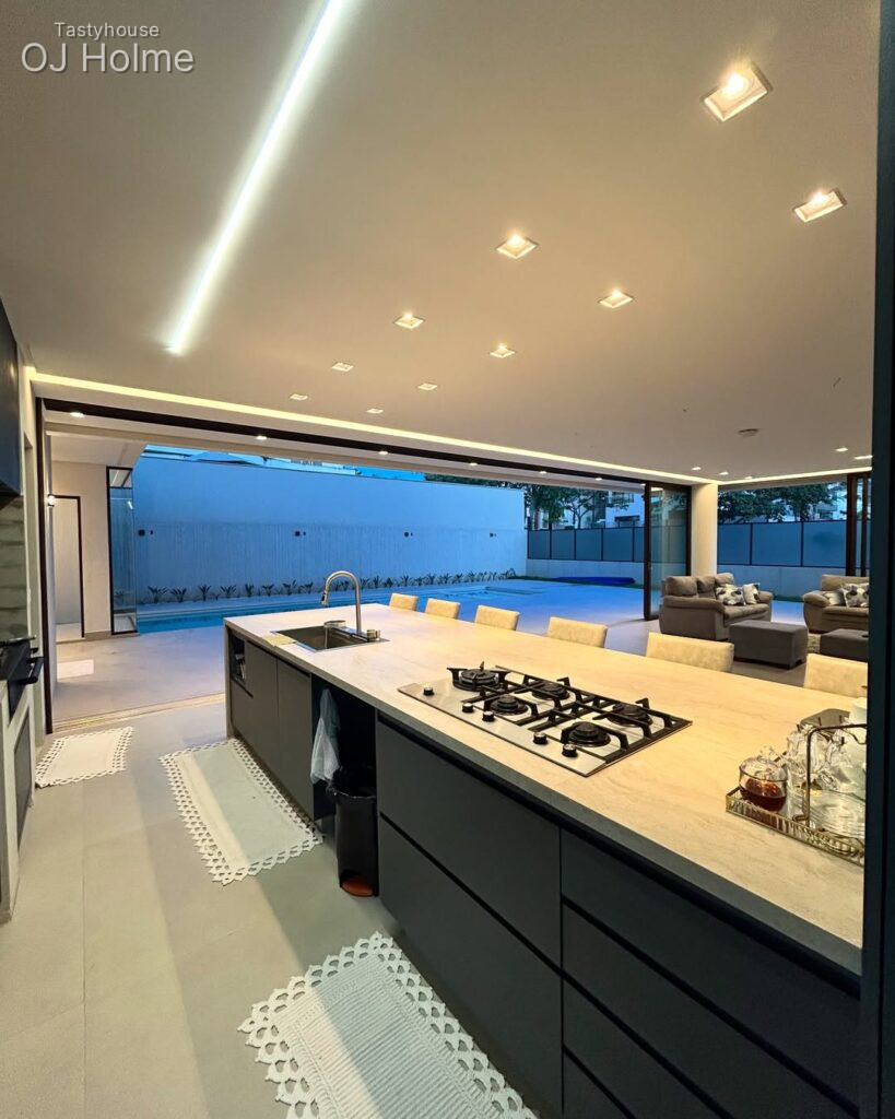 4 Bed Duplex