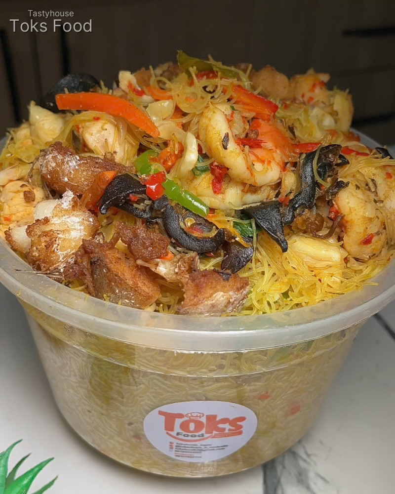 3.5L Loaded Singapore Noodles