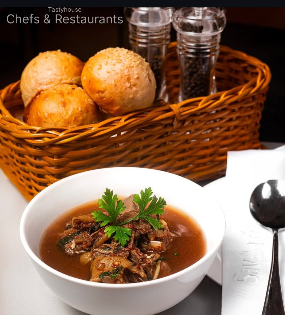 Goat’s Meat Pepper Soup x bread rolls