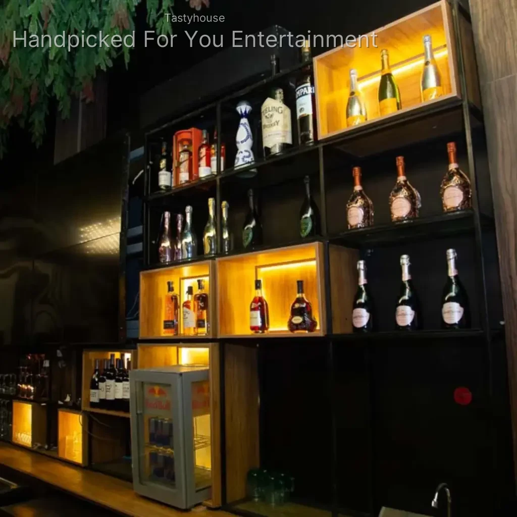 Suburb Lounge & Bar