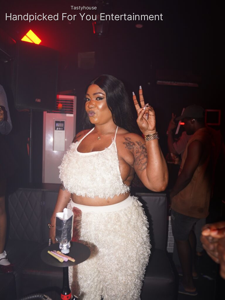 Lapenzo Club & Lounge