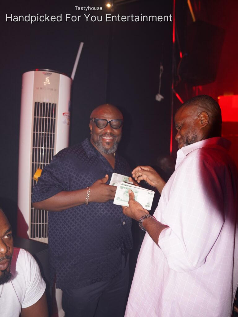 Lapenzo Club & Lounge