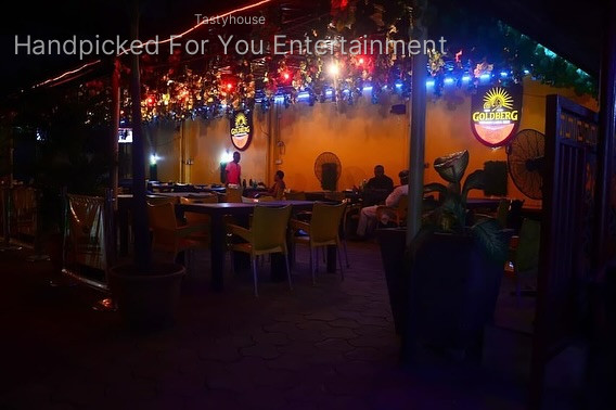 Tonetz Bar & Lounge
