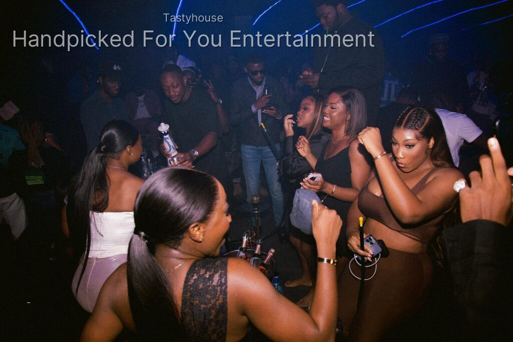 Pluto Lounge