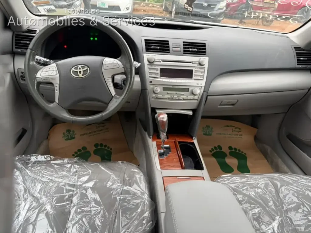 2011 ToyotaCamry LE