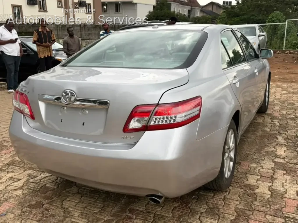 2011 ToyotaCamry LE
