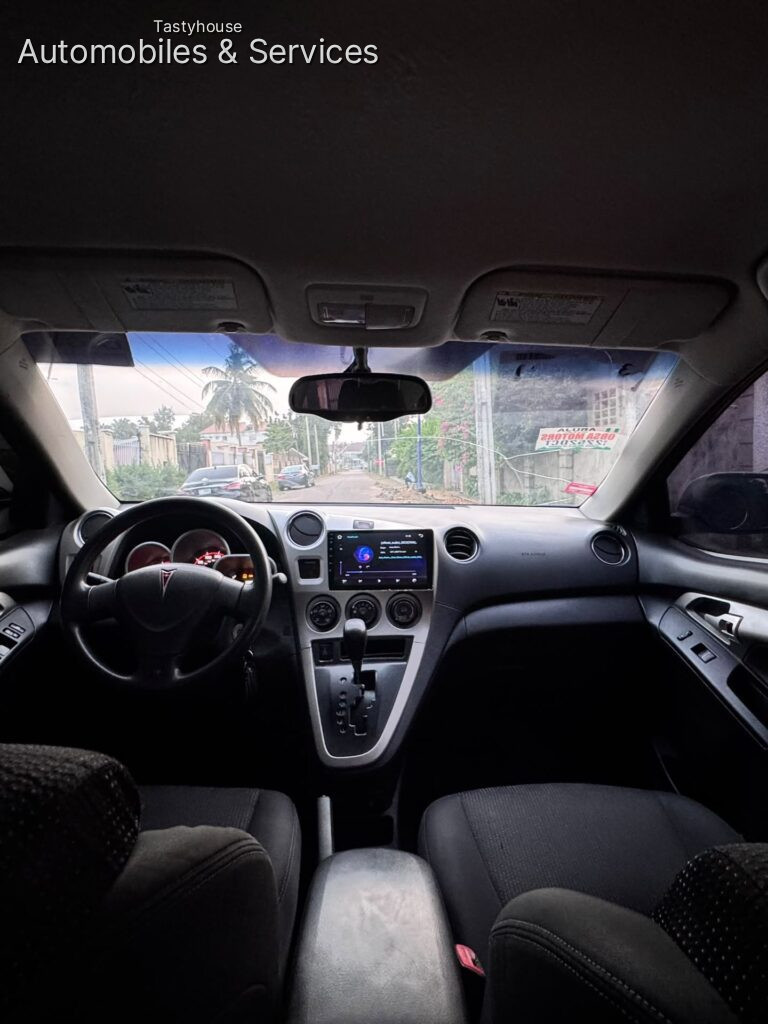 STANDARDPONTIAC VIBE 2009/2010