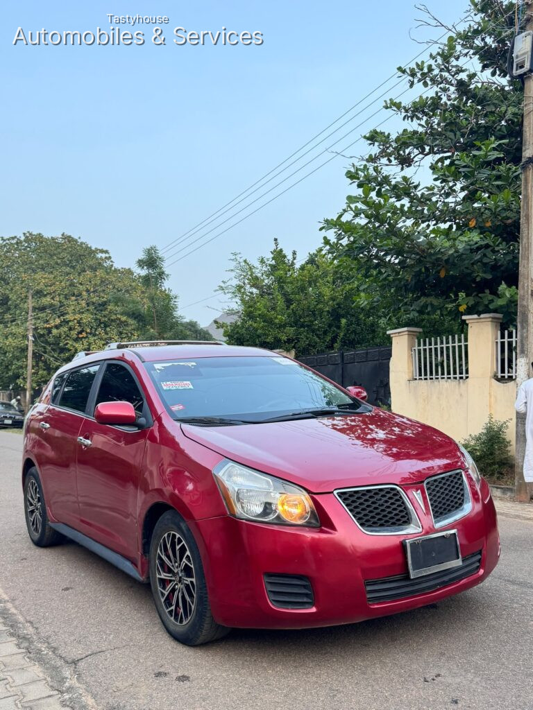 STANDARDPONTIAC VIBE 2009/2010